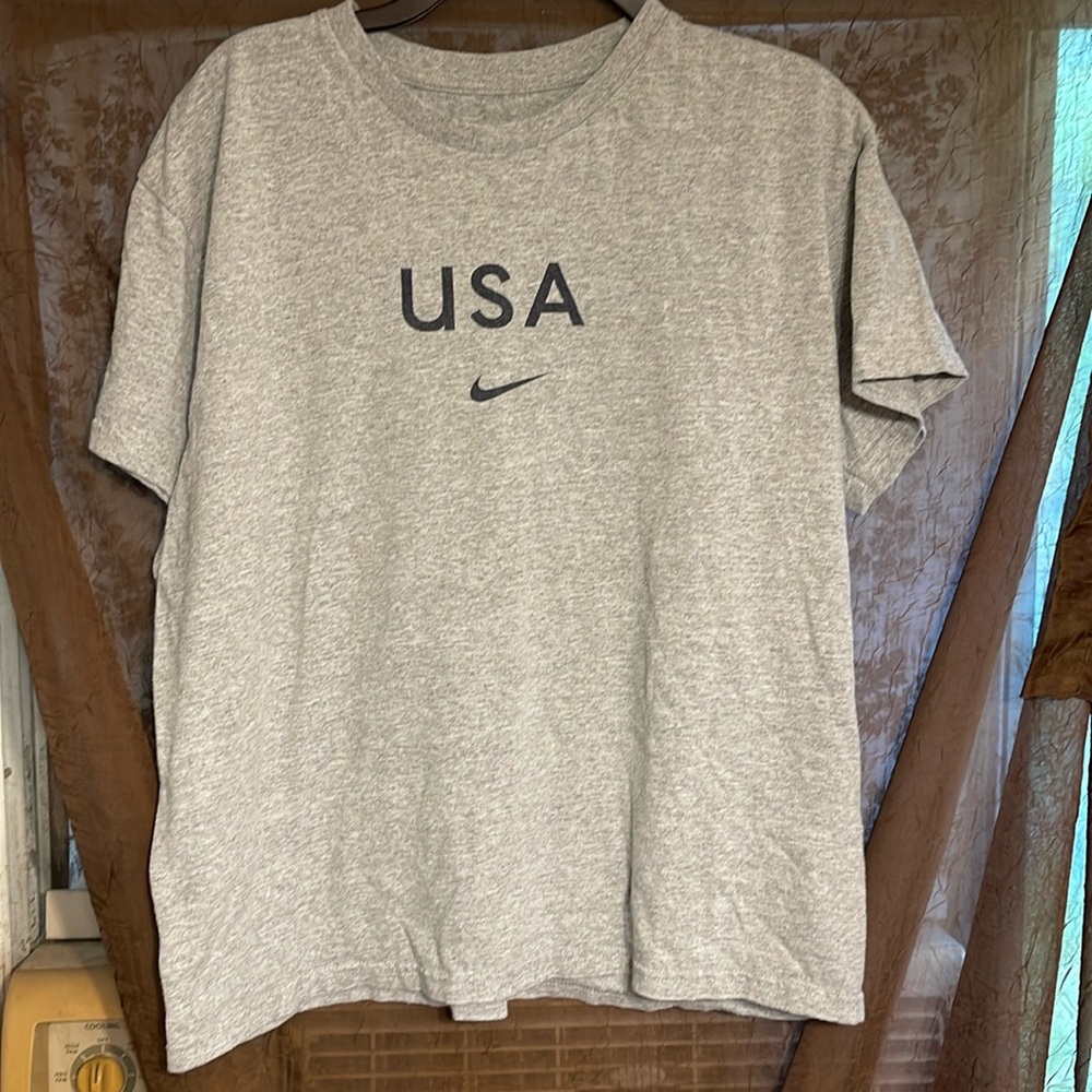 Unisex Gray Nike Tee Shirt